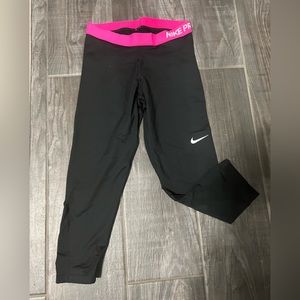 Pre owned Nike pink and black leggings size large